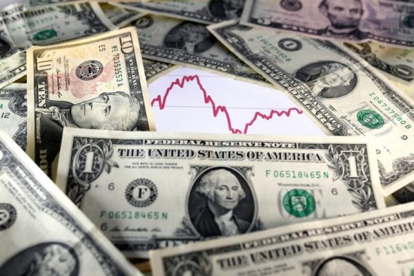 Dolar Stabil Jelang Rilis Harga Produsen dan Risalah The Fed