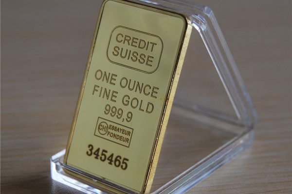 Emas Ditutup Lebih Rendah seiring Penguatan Dolar dan Imbal Hasil