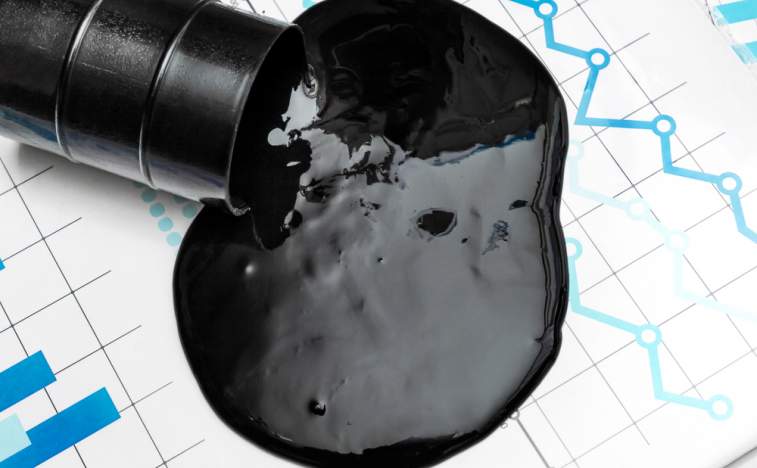 Minyak Menguat Saat Penarikan Persediaan Membayangi Pesan dari The Fed