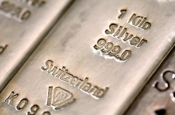 Perak Naik di Atas $29 Per Ons