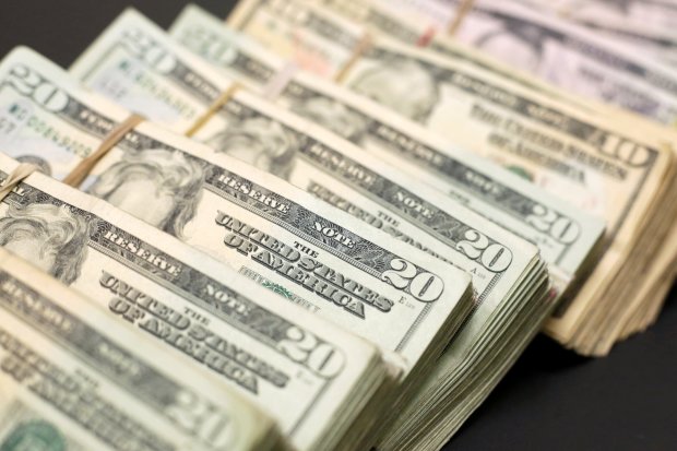 Dolar Menguat Karena Fokus Beralih ke Data Penggajian