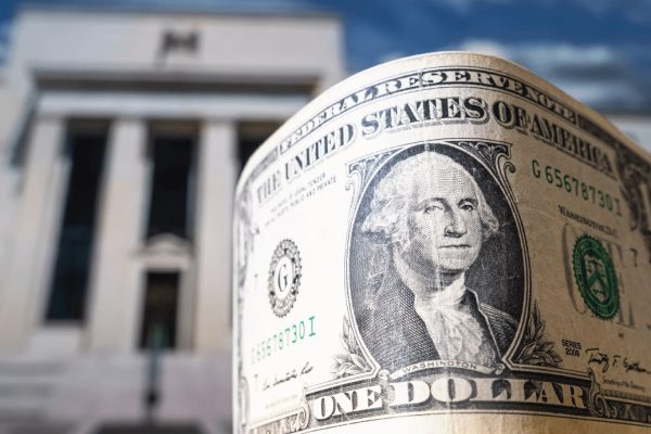 Dolar Dekati Tertinggi Satu Minggu Setelah Pulihnya Data Ketenagakerjaan; Yen Merosot