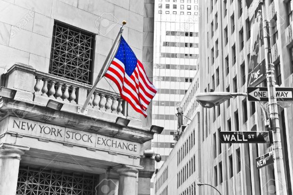 Dow Ditutup Lebih Rendah 300 Poin; Nvidia Seret Nasdaq Turun