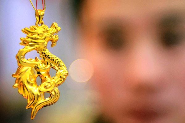 Harga Emas Stabil di Tengah Sikap Hati-hati